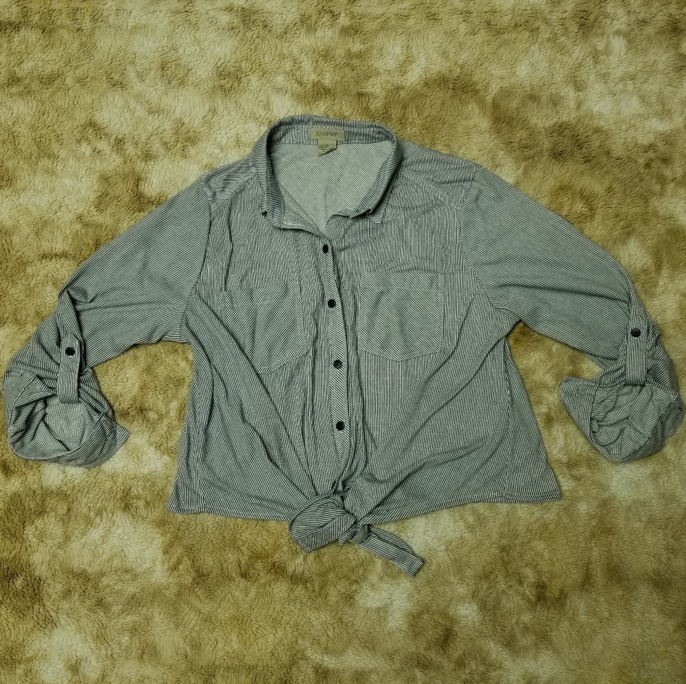 🍭Passport brand striped button up tie casual shirt